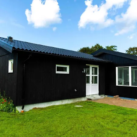 Дом отдыха Summer House With 100 M To The Sea In North Funen *