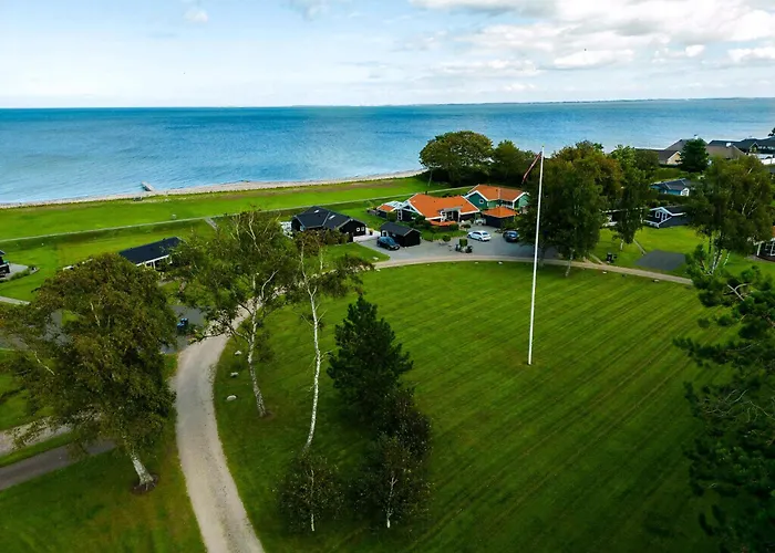 Summer House With 100 M To The Sea In North Funen Semesterbostad Otterup