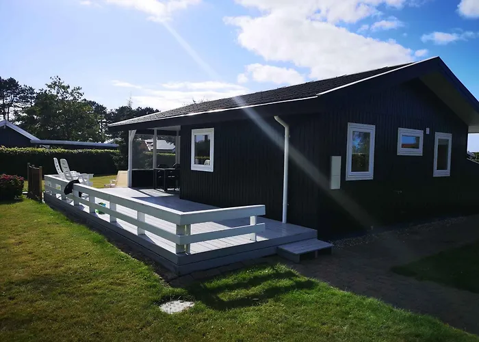 Summer House With 100 M To The Sea In North Funen Semesterbostad Otterup